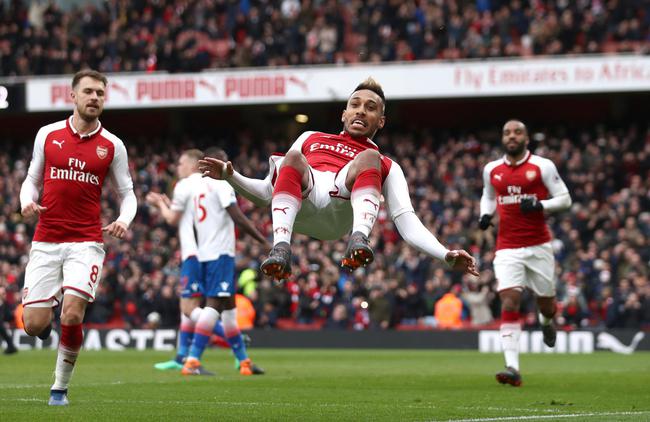  阿森纳零封热刺，萨利巴铁闸封神  