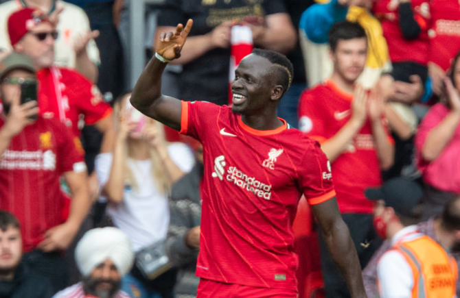  奥格斯堡边锋突破传中造杀机，高中锋头槌破门定胜局